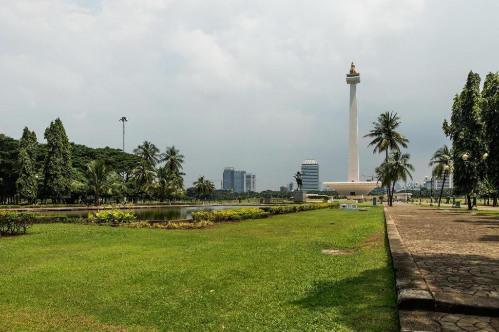 RedStar Hotel Jakarta Exterior foto