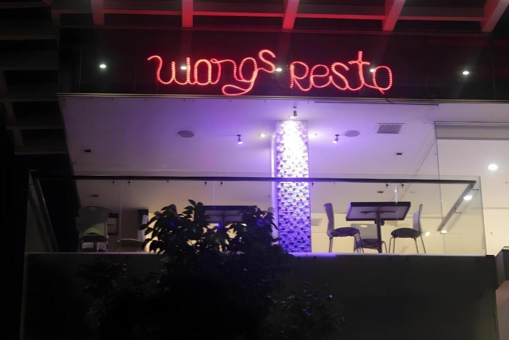 RedStar Hotel Jakarta Exterior foto