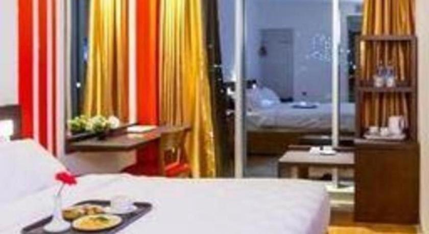 RedStar Hotel Jakarta Exterior foto