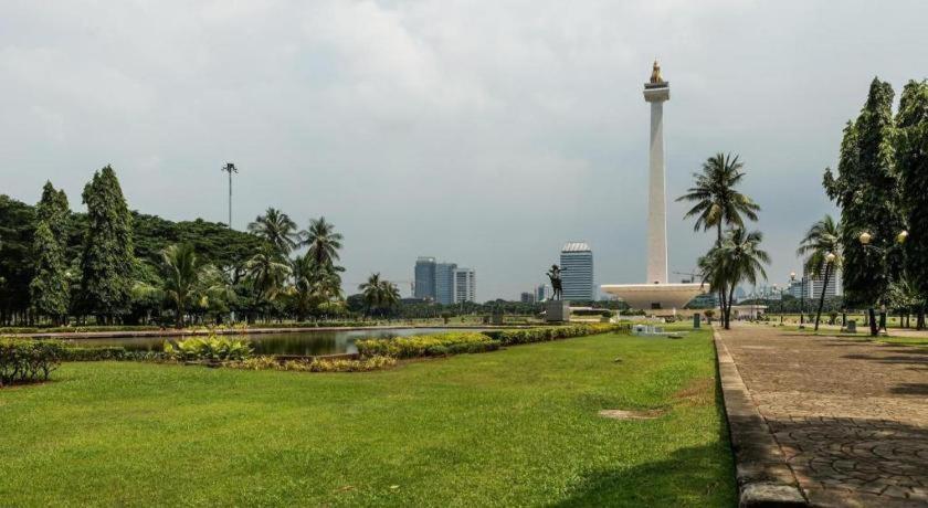 RedStar Hotel Jakarta Exterior foto